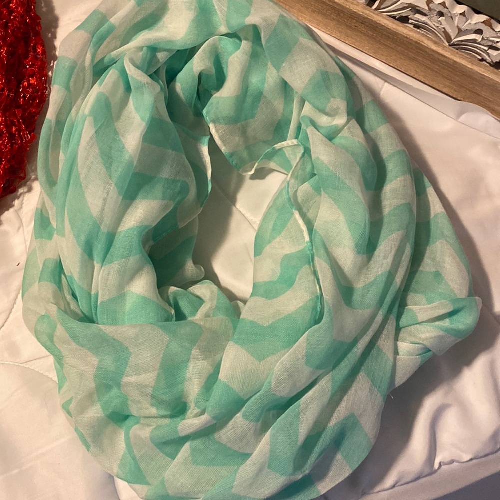 Infinity scarf